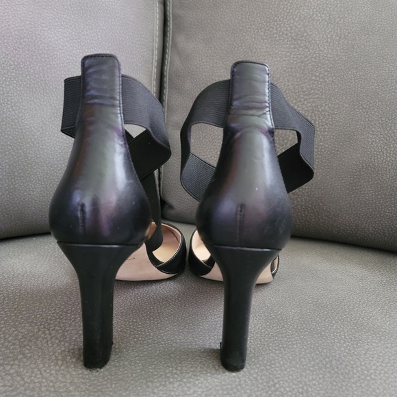 Cole Haan black pointy-toe heels. Classic. EUC. - Picture 2 of 5